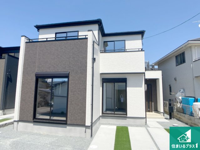 高砂市高砂町東宮町　新築一戸建ての外観|安心の10年保証！外観を美しく保ち、雨水で汚れを落とします！気になることがありましたら、お気軽にお問い合わせください！