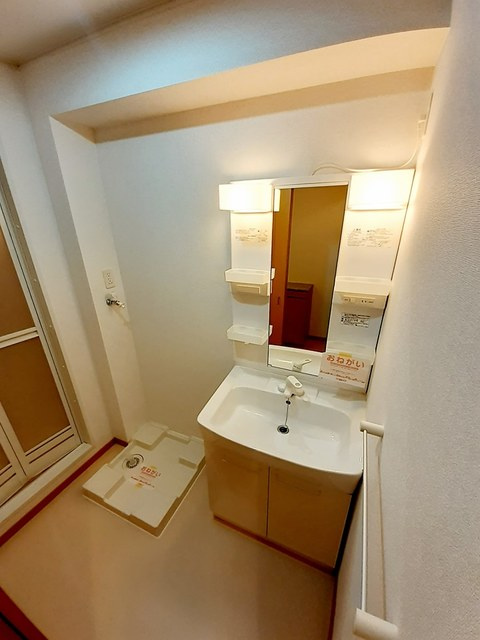 アンジュ・プロムナードの独立洗面台|洗面所