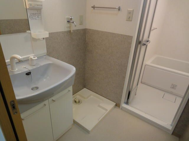 リンデンバウムの独立洗面台