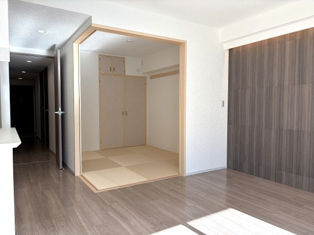 【和室】 | □■プライム湘南辻堂リーフィアレジデンス■□ | 和室は琉球畳を使用しておりスタイリッシュな空間に