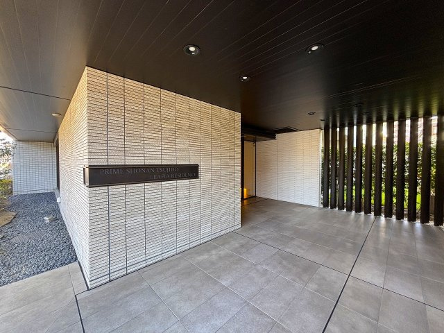  | □■プライム湘南辻堂リーフィアレジデンス■□ | デザイン性の高いエントランス