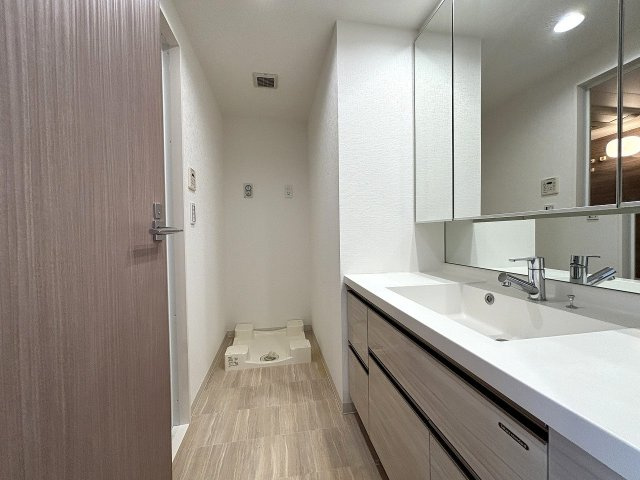【独立洗面台】 | □■プライム湘南辻堂リーフィアレジデンス■□ | 洗面所