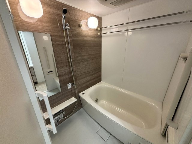 【浴室】 | □■プライム湘南辻堂リーフィアレジデンス■□ | いつでも温かいお風呂に入れる追い焚き機能付きです！