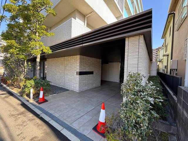  | □■プライム湘南辻堂リーフィアレジデンス■□ | モダンな雰囲気のエントランス