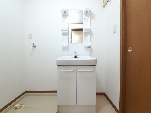 グランディールⅣの洗面所|洗面所です