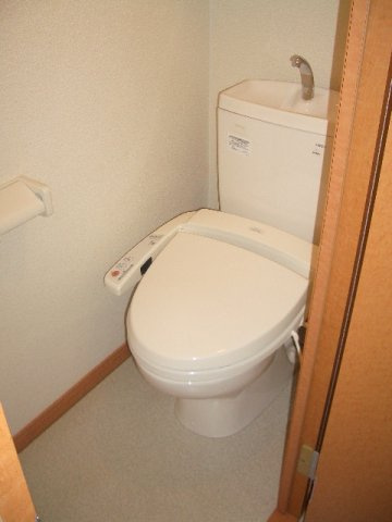 温水洗浄便座付