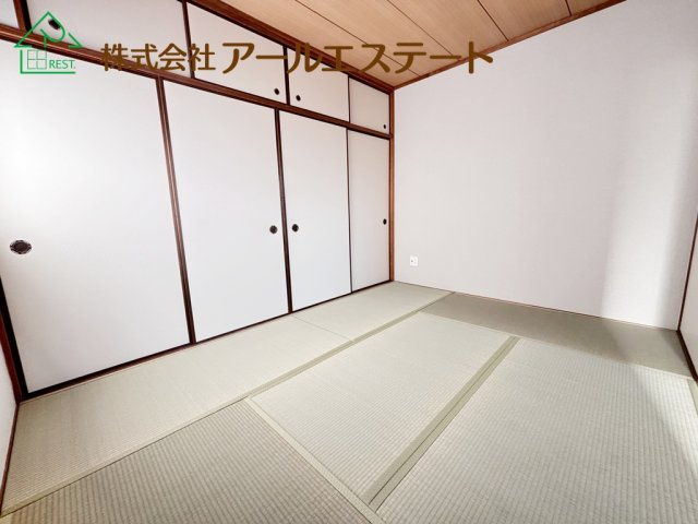 プレステージ西飾磨　　山陽電鉄「西飾磨駅」徒歩2分の和室