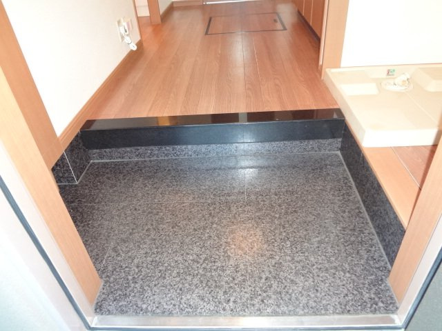 玄関　