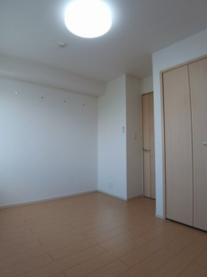 【内装】 | ジュネスユキα | 内装は落ち着いています