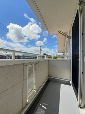 【バルコニー】 | チェリーブラッサム | 暖かな日差しのふりそそぐバルコニー