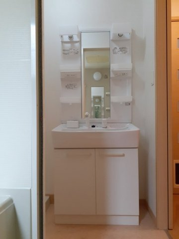【洗面所】 | カランコエ | 明るい洗面所です