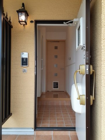 【玄関】 | カランコエ | 毎日通る玄関はこちらです