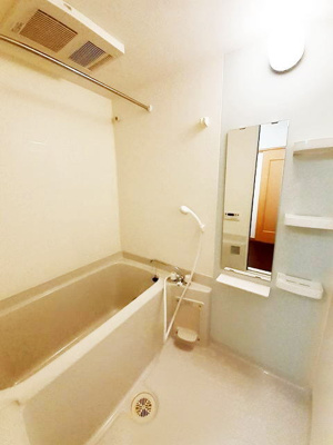 【浴室】 | ソレアード | 追い焚き、浴室乾燥機完備してます