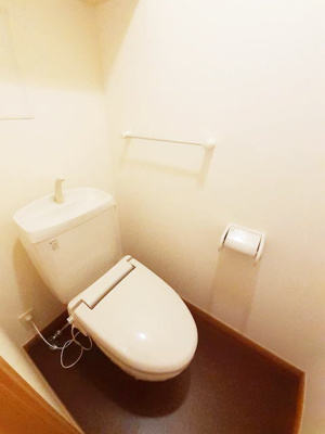 【トイレ】 | ソレアード | 暖房便座付き