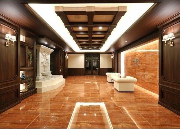 レオングラン本町橋のロビー