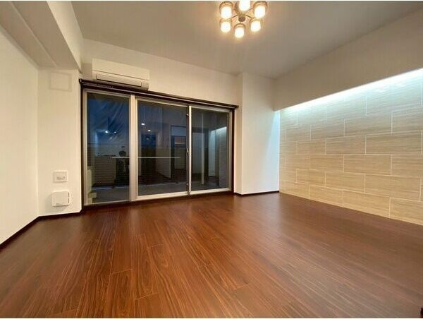 レオングラン本町橋の居間・リビング