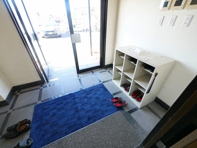 杏町倉庫事務所の内装