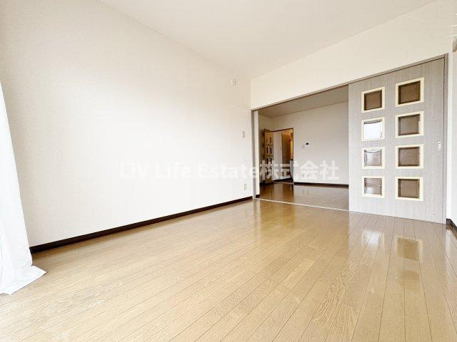 東村山市富士見町３丁目の賃貸マンションの洋室