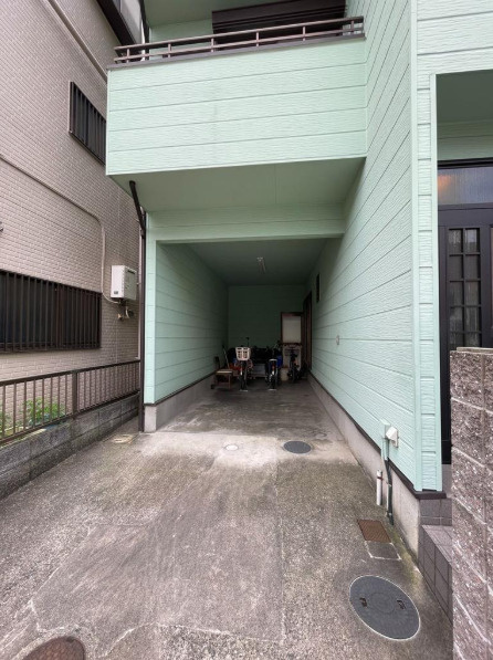 東大阪市松原2丁目　中古戸建の駐車場