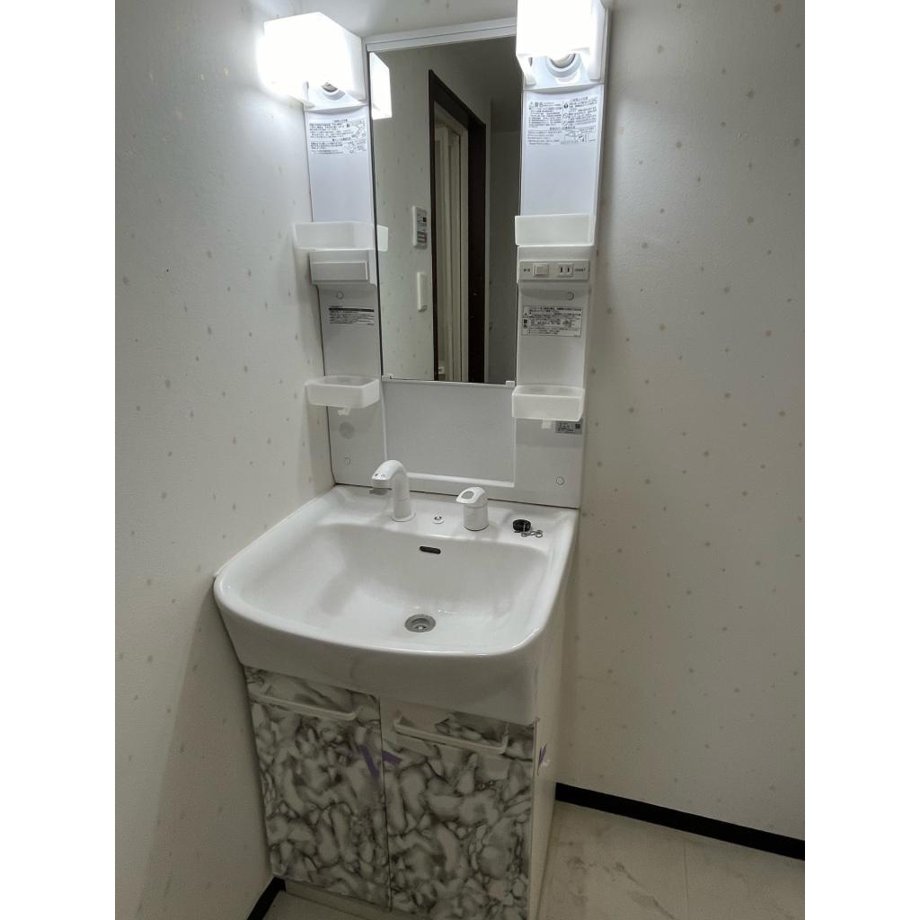 コパンリールの洗面所|脱衣スペースもあります