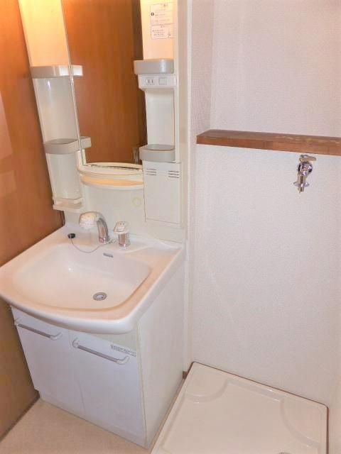 リバーパーク A棟の洗面所|現況優先です