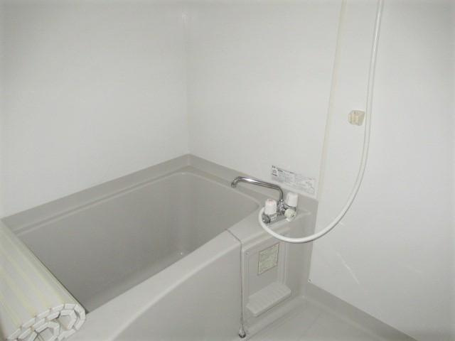 フジハイツの浴室|日々の疲れを癒すお風呂付です