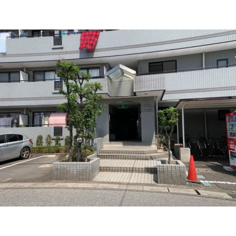 エルヴェ武里のエントランス|清潔なエントランスです