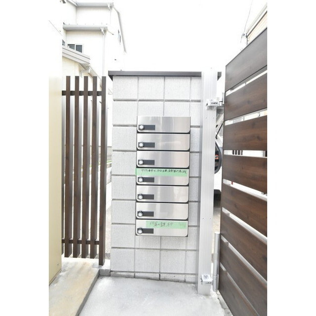 サニーサイドコートBの内装|明るい室内です