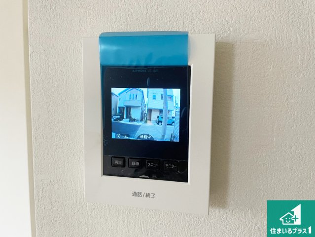 神戸市兵庫区吉田町　第1期　新築一戸建ての防犯設備|カラーモニターインターホン！声だけでなく来訪者の姿や顔がモニターで確認できるので、小さなお子様がいらっしゃるご家庭でも安心できます！