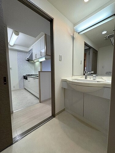 ライオンズガーデン大宮第３の洗面所|洗面所