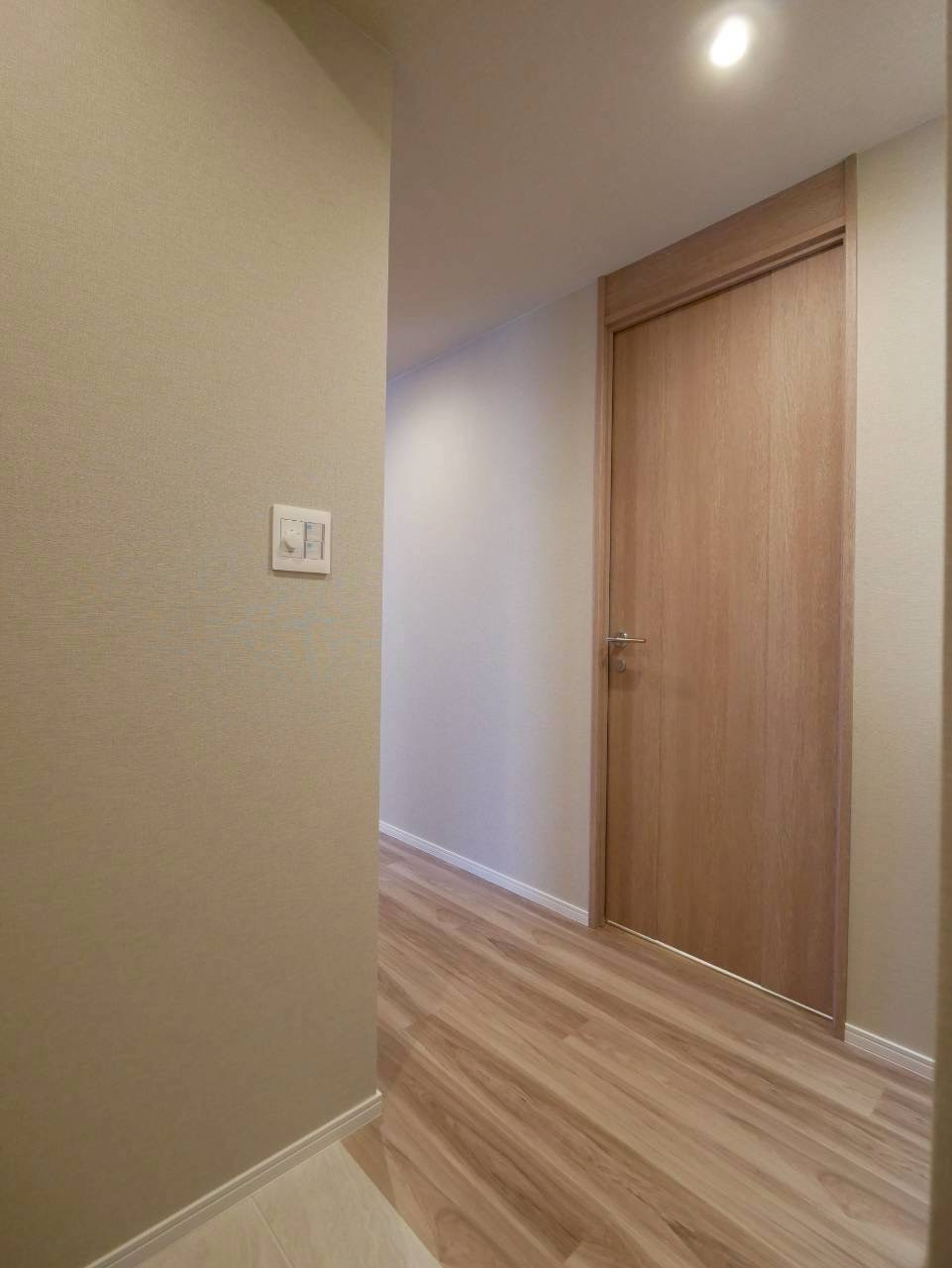 SKY DUO SUN VILLAGE T棟 41階の玄関