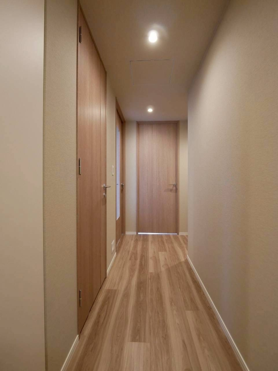 SKY DUO SUN VILLAGE T棟 41階の玄関