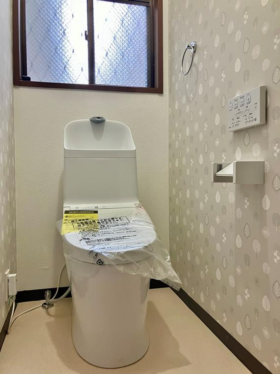 上小町戸建のトイレ|落ち着いたトイレです