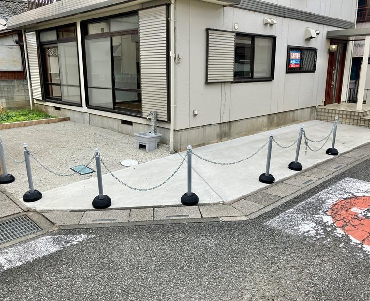 上小町戸建の駐車場|駐車場があるので、車を買う予定の方も安心です