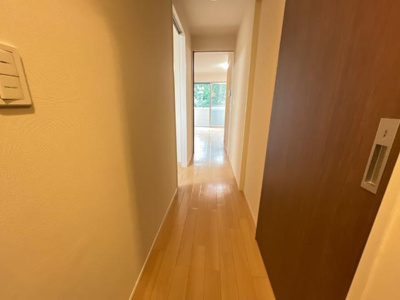 【内装】 | インペリアル・M | 廊下