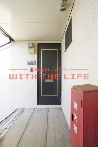 ベルナール津福【キャッシュバック対象物件】の玄関|きれいな玄関です