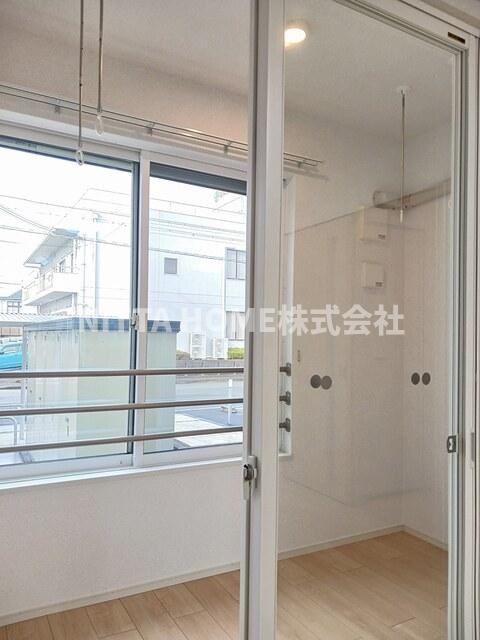 エリシオン　レジデンスⅡのバルコニー|サンルーム付きのお部屋☆彡