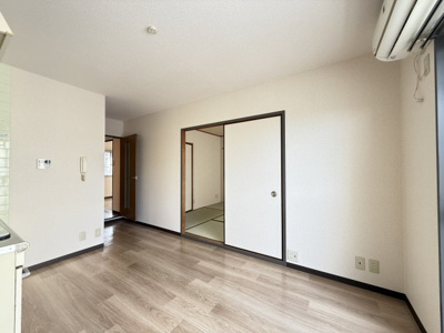 【居間・リビング】 | メゾンエクセレント