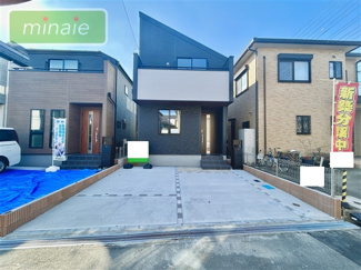 【外観】 | 並列2台駐車　宅配ボックス付き　鷺沼台3　1号棟 | 上質感あふれる洗練の外観デザインです。販売現地