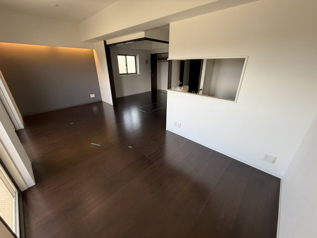 アンフィニⅩⅠ緑地公園の居間・リビング