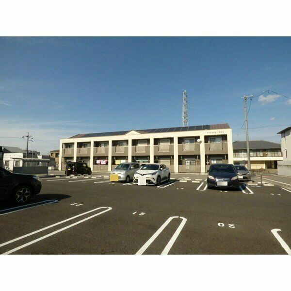 グリーンシティ竜美Ｍの駐車場