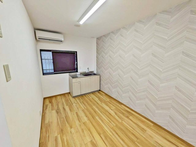 【居間・リビング】 | 事業用）大善寺テナント