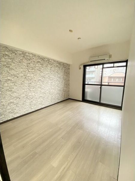 フジマンションの洋室