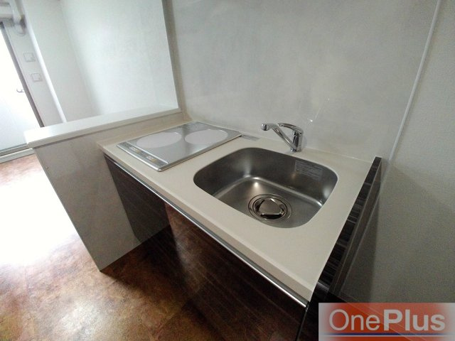 ONLYONE灘南通のキッチン