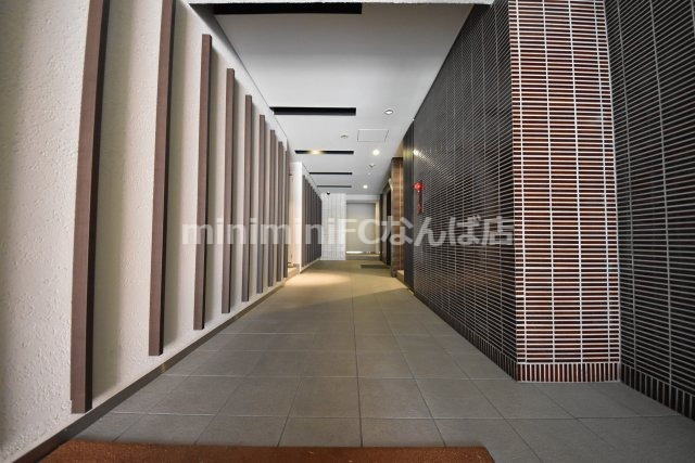 ユイットアルブル上町台のエントランス