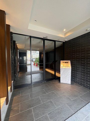 グランカリテ日本橋のエントランス|落ち着いたエントランスです