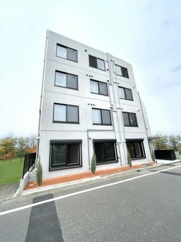 スカイラシクラス平和台の外観