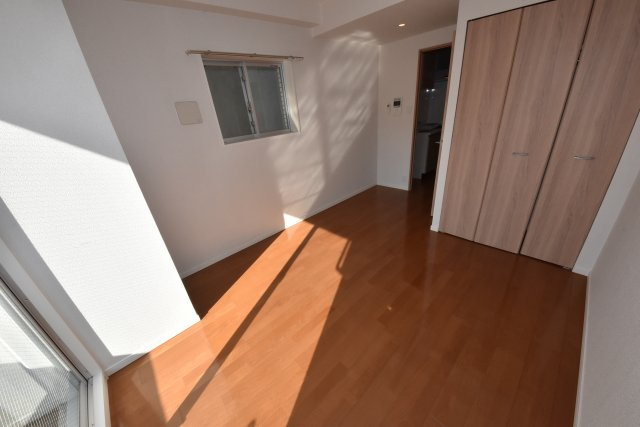 スワンズシティ難波ノーブルの寝室