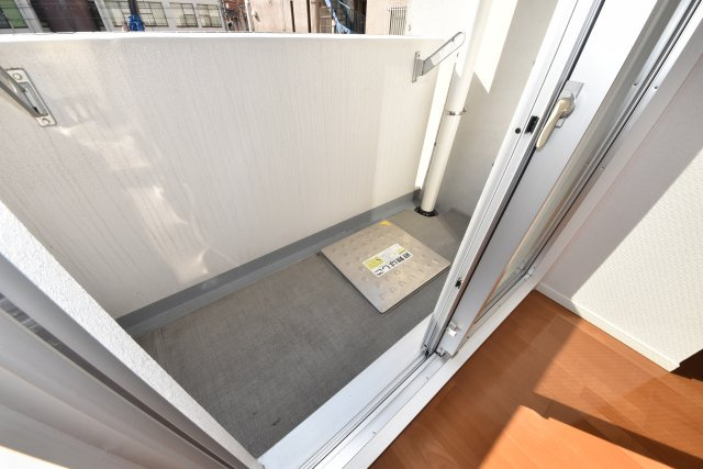 スワンズシティ難波ノーブルのバルコニー