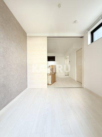 Ｆ　Ｎｏｒｍａｌｉｓ　ＳＥＡＭの洋室